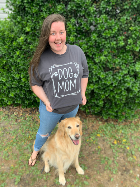 Dog Mom Tee